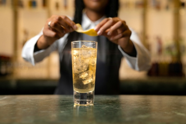 Highball – jednoduchý koktejl, který znovu dobývá svět